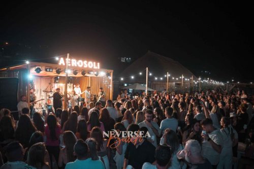 Neversea-Beach-2