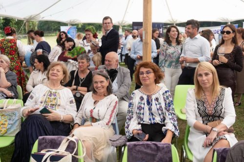 Aurelia-Lapusan-Anca-Stefan-alaturi-de-Ileana-Sipoteanu