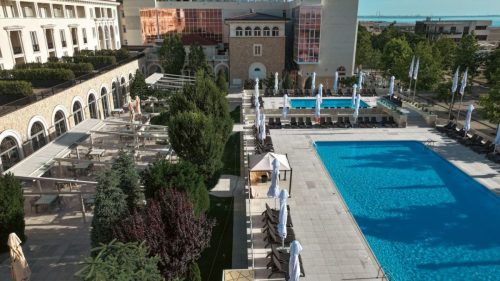 Iaki-Hotel-3